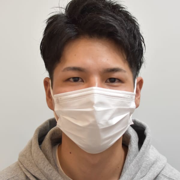 若さ抜群　アップバングスタイル