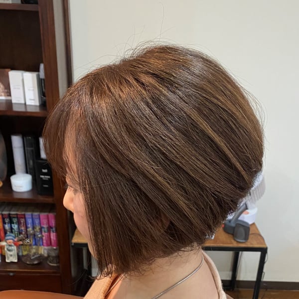 おすすめのボブ ミセスカット メッシュカラー