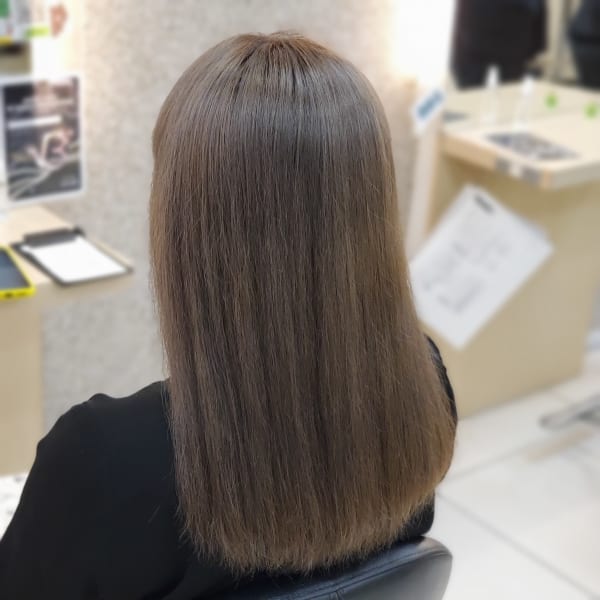 ダブルカラーで外国人風グレーカラー