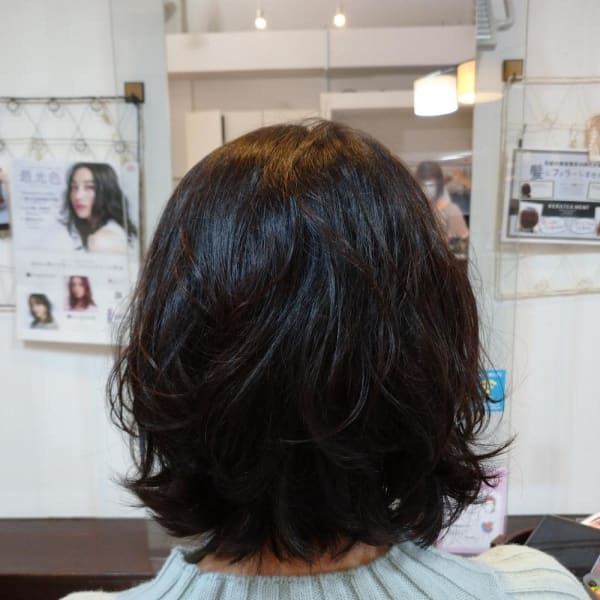 新着順 40代 パーマ レイヤー ミディアムの髪型 ヘアスタイル 楽天ビューティ