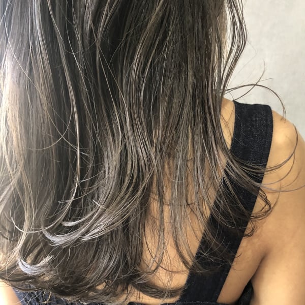 隠しハイライトでシアーグレージュ《LYON CHIEMI》