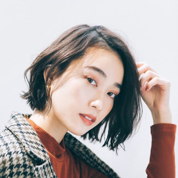 【croix】切りっぱなしボブ　セミウェットウェーブ