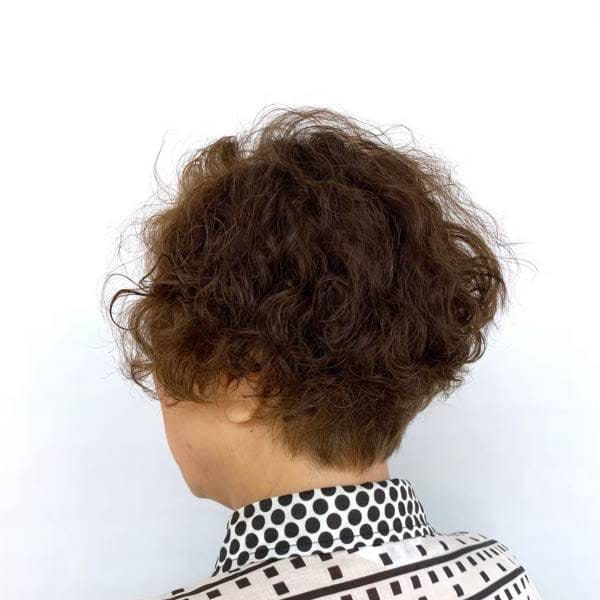 くせ毛風パーマ/小顔/ショート/無造作ウェーブ/50代60代