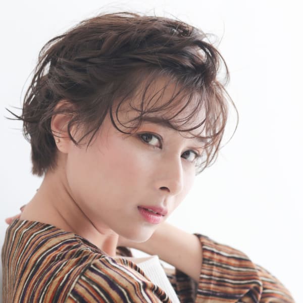 ショートアレンジスタイル