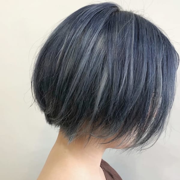 ネイビーボブ×グレーハイライト【レセ新松戸駅前店】