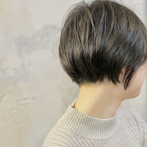 甘く刈り上げたショートボブ☆