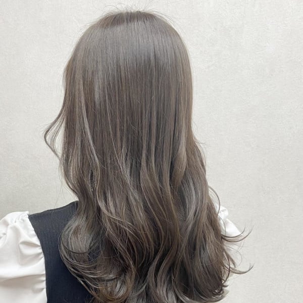 【tocca 天王寺】韓国風オリーブグレージュ