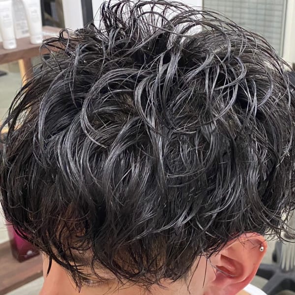 清潔感ショート×スパイラルパーマ|barbershop Rudus