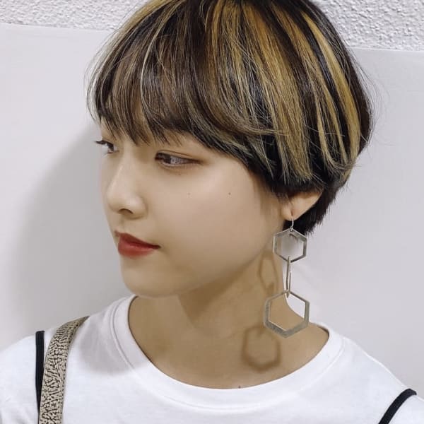 デザインハイライト×ショートスタイル