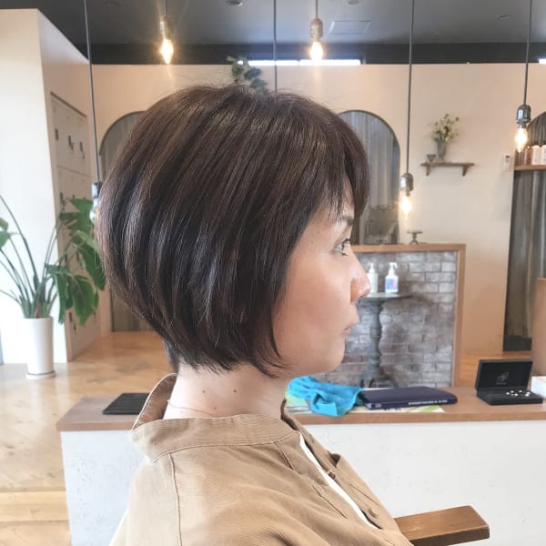 ステップボーンカットショートボブ