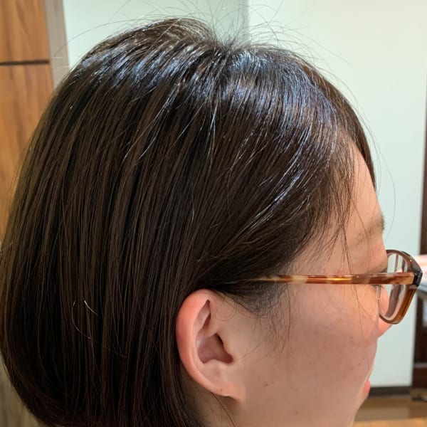 ボブ耳掛けスタイル