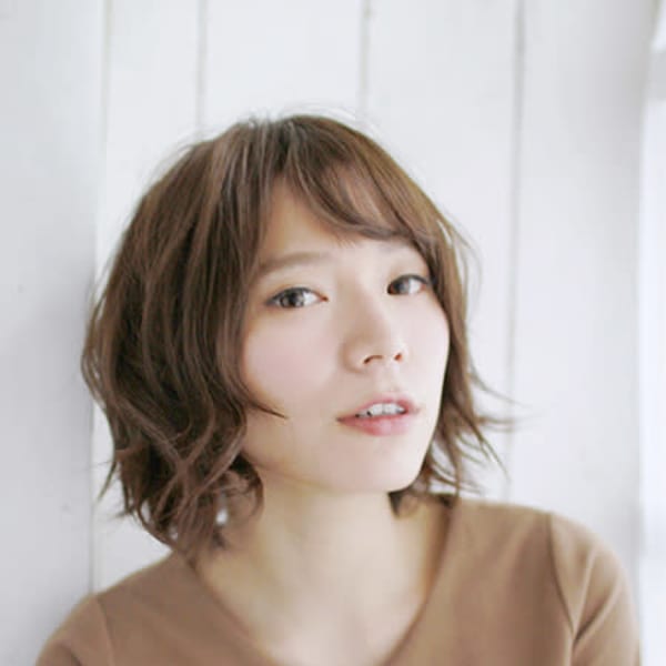 20代30代40代　イメージ自在のウルフボブ【烏丸】