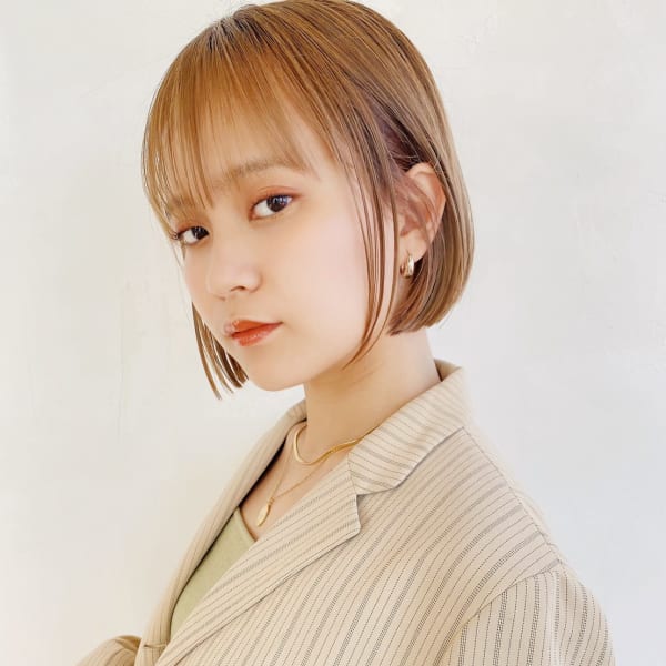 ぱつんミニボブ