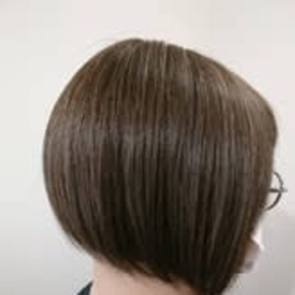 前下がりボブ×くすみダークアッシュ