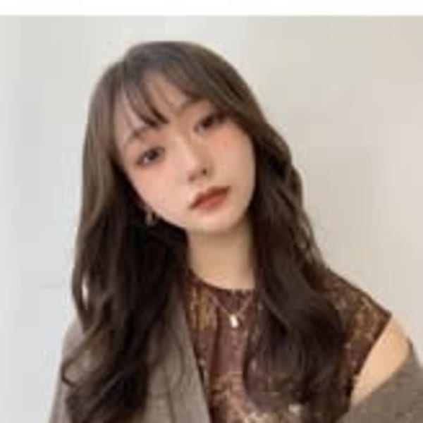 韓国風ロングスタイル☆透明感シアーアッシュブラウン担当中間