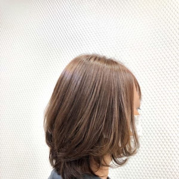 小顔/ひし形/前上がり/ミディアム/暖色系/白髪染め/40代