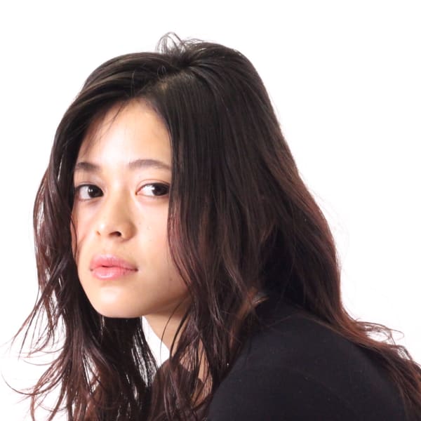 大人のゆるふわニュアンスロング