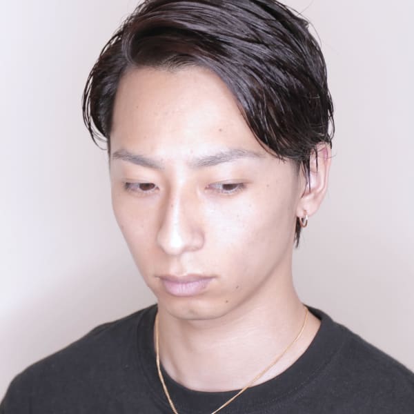 色気を感じるミディアムショート