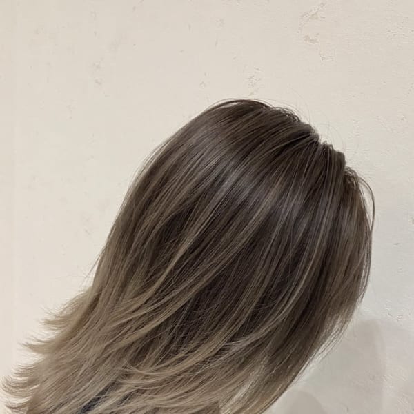 透明感ハイライト☆外国人風バレイヤージュ