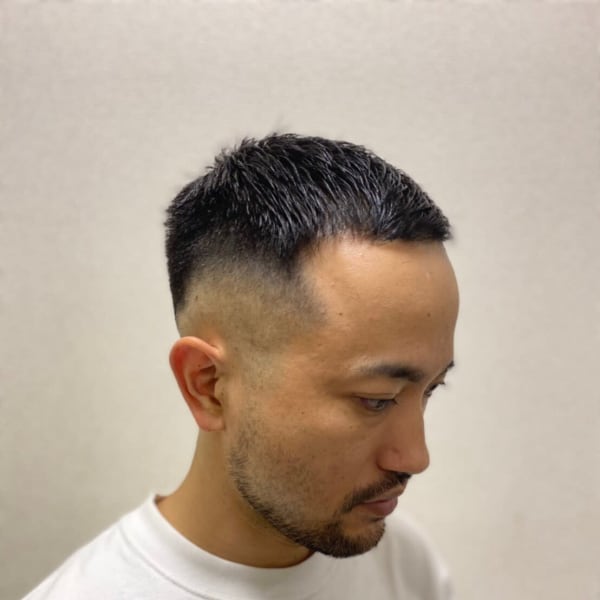 メンズのオススメ順 外国人風 ボウズの髪型 ヘアスタイル 楽天ビューティ