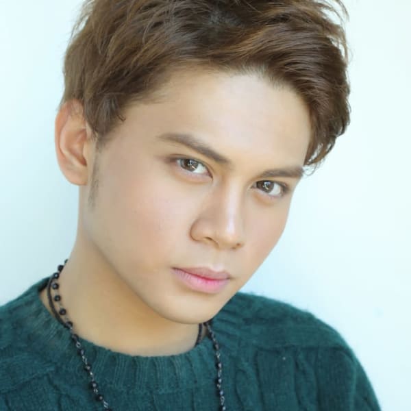 束感スタイル|LUXIA