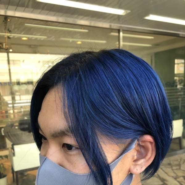 ブルーブラック