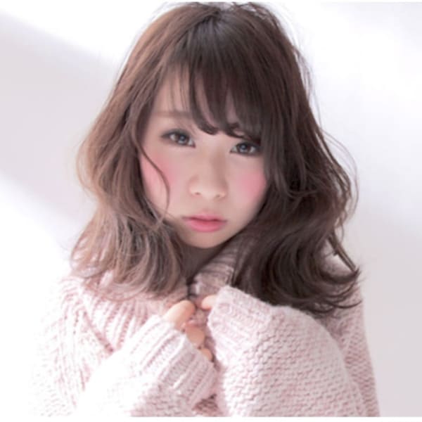 大人可愛いスウィートミディ