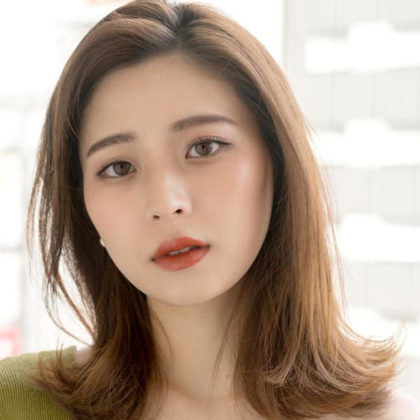 【Luana なんば】ナチュラルオフィスヘア