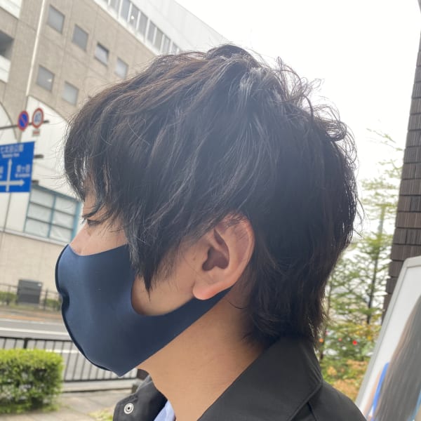 暗髪×メンズマッシュウルフ