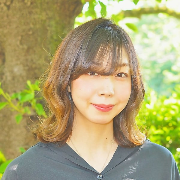 艶っと外はねミディアム