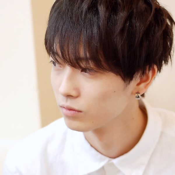 マッシュショート　ツーブロック刈り上げスタイル