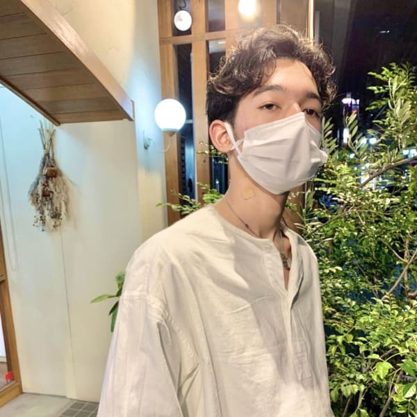 《中目黒サロンe's》大人のこなれニュアンスパーマ【佐久間】