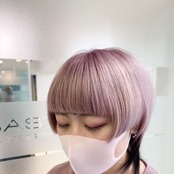 コーラルピンク