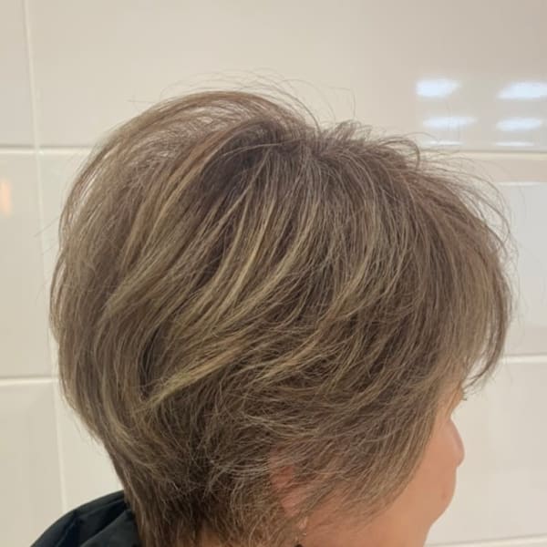 ハイライトグレイカラー