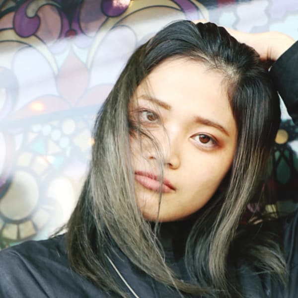 ハイトーンカラー×ストレート