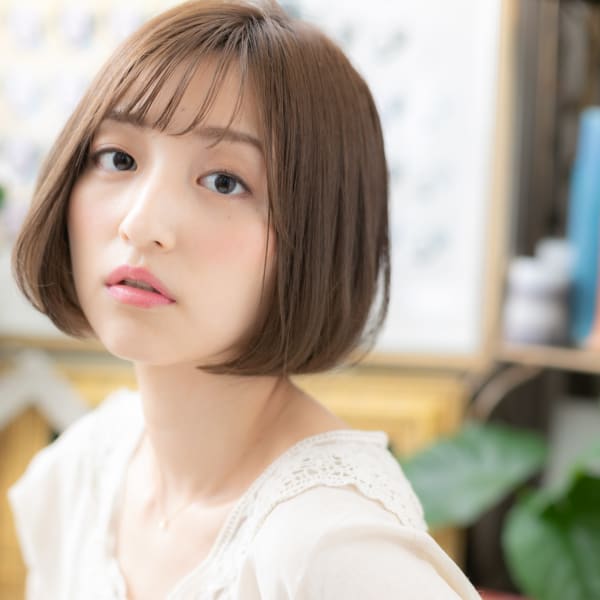 黒髪も◎シースルーバング艶カラー大人ボブ ミニボブ