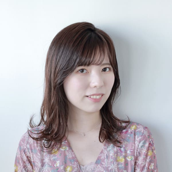 ほんのり くせ毛風 外ハネ ミディ