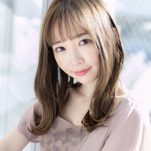 【アイドル系☆姫セミディ】透明感アップの透けバング&遊ぶ毛先