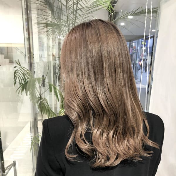 ミルクティーベージュ|unique x KENJE 町田