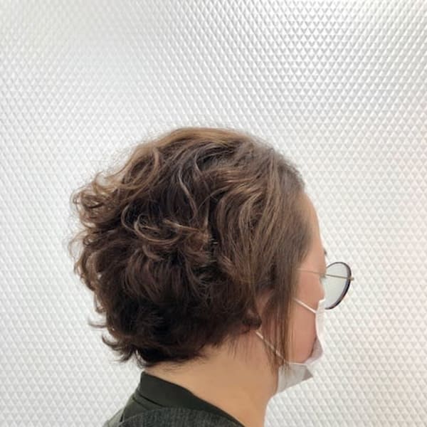 クセ毛風/無造作パーマ/ショート/ベージュブラウン/40代