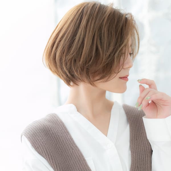 小顔前下がりグラボブ…外国人風シアカラー　ミニボブ