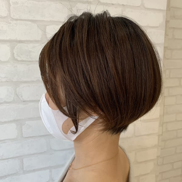 ショートボブ
