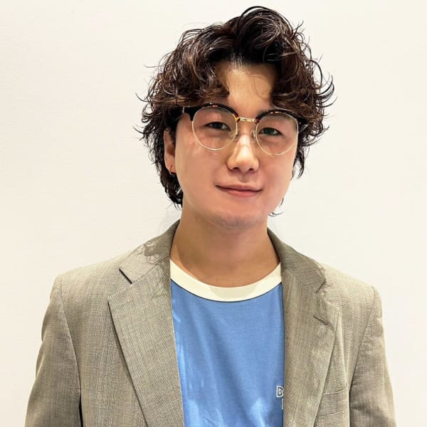 佐々木 芽衣 Uchla 池袋 旧 Blume Decora ウクラ イケブクロ のスタッフ 美容院 美容室を予約するなら楽天ビューティ