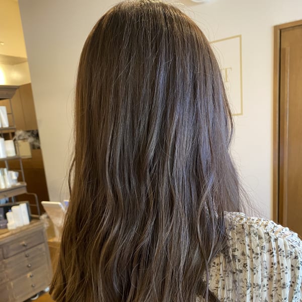 オリーブグレージュ_海浜幕張|トリートヘアデザイン海浜幕張店