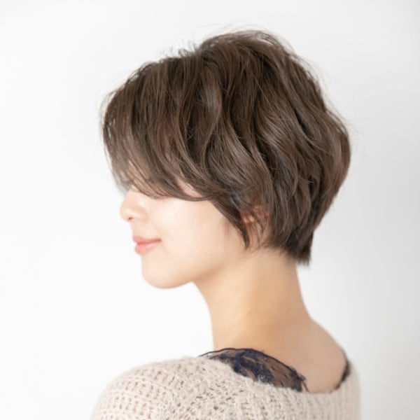 アッシュブラウン×動きのあるボブ