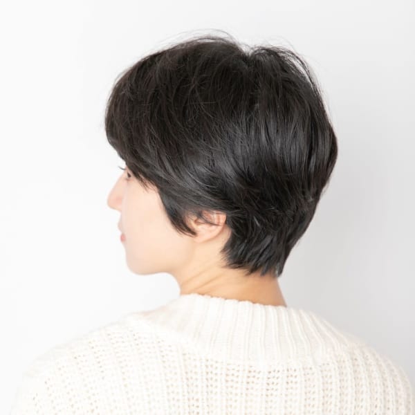 黒髪ショート