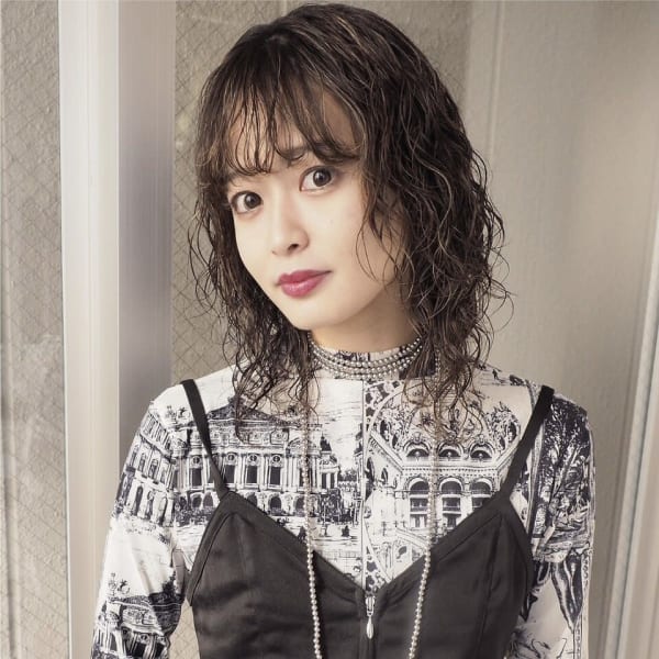 村上 詩織 Nyny 三宮駅前店 ニューヨークニューヨーク サンノミヤエキマエテン のスタッフ 美容院 美容室を予約するなら楽天ビューティ