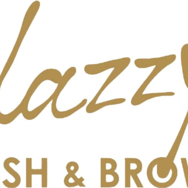 dazzy LASH & BROWS【デイジーラッシュアンドブロウズ】のスタッフ紹介。デイジーラッシュアンドブロウズ　スズキ