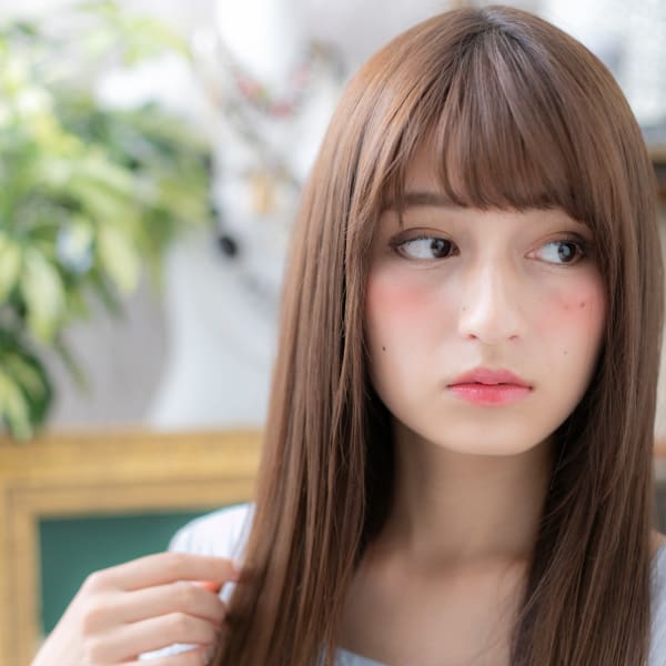 黒髪も◎大人かわいい艶カラー小顔ストレート　ヴェールカラー