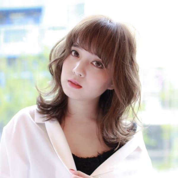 透け感アッシュ斜めバング|JU.LI.S